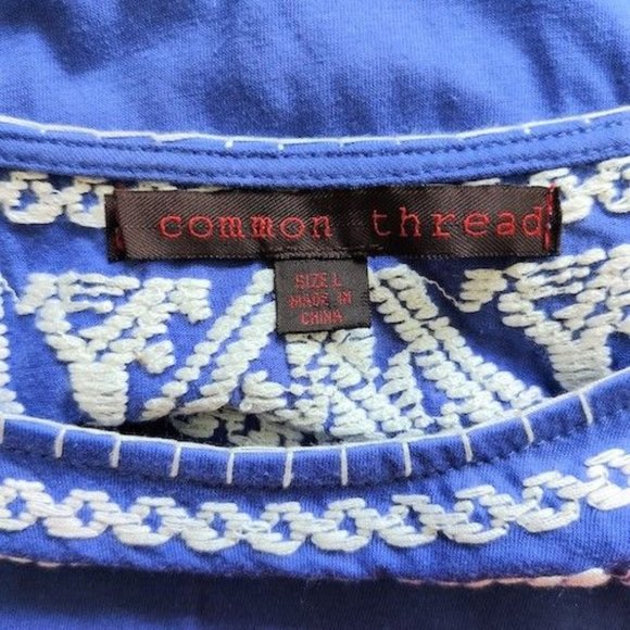 Common Thread Women's Top - Picture 3 of 6
